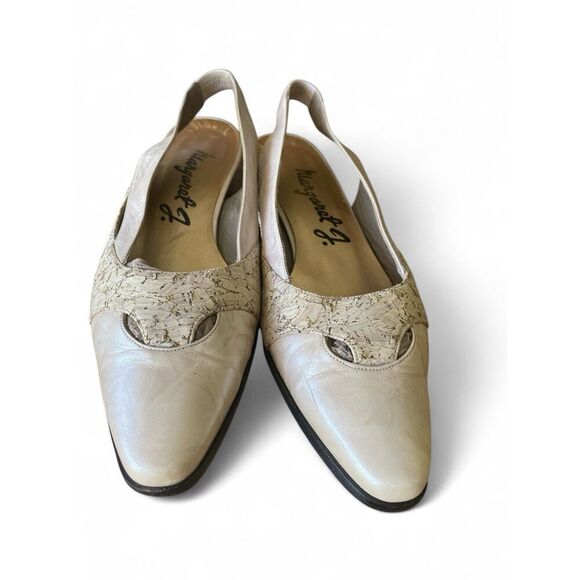 VTG Margaret J.Slingback Vintage 80's/90's Low Heels Gold Flair Slip On Size 7.5 - Picture 1 of 9